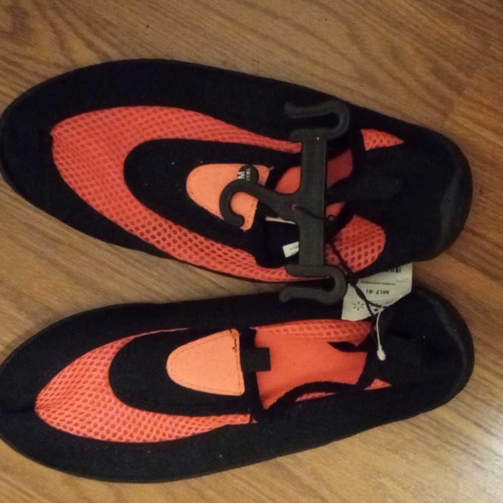Girls swim shoes